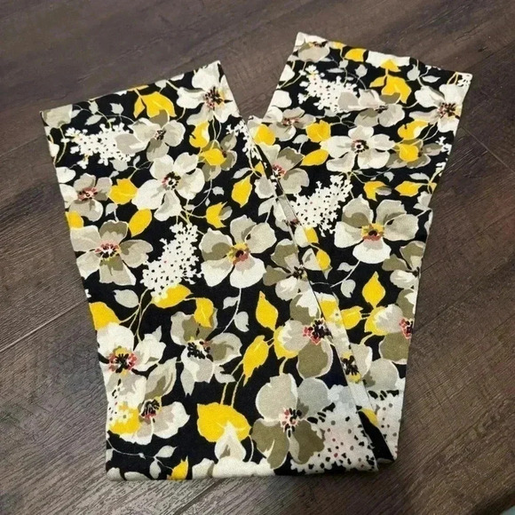 Vera Bradley floral  scarf - Picture 2 of 4